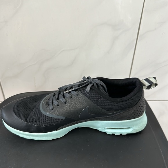 Nike Air Max Thea - Picture 10 of 11